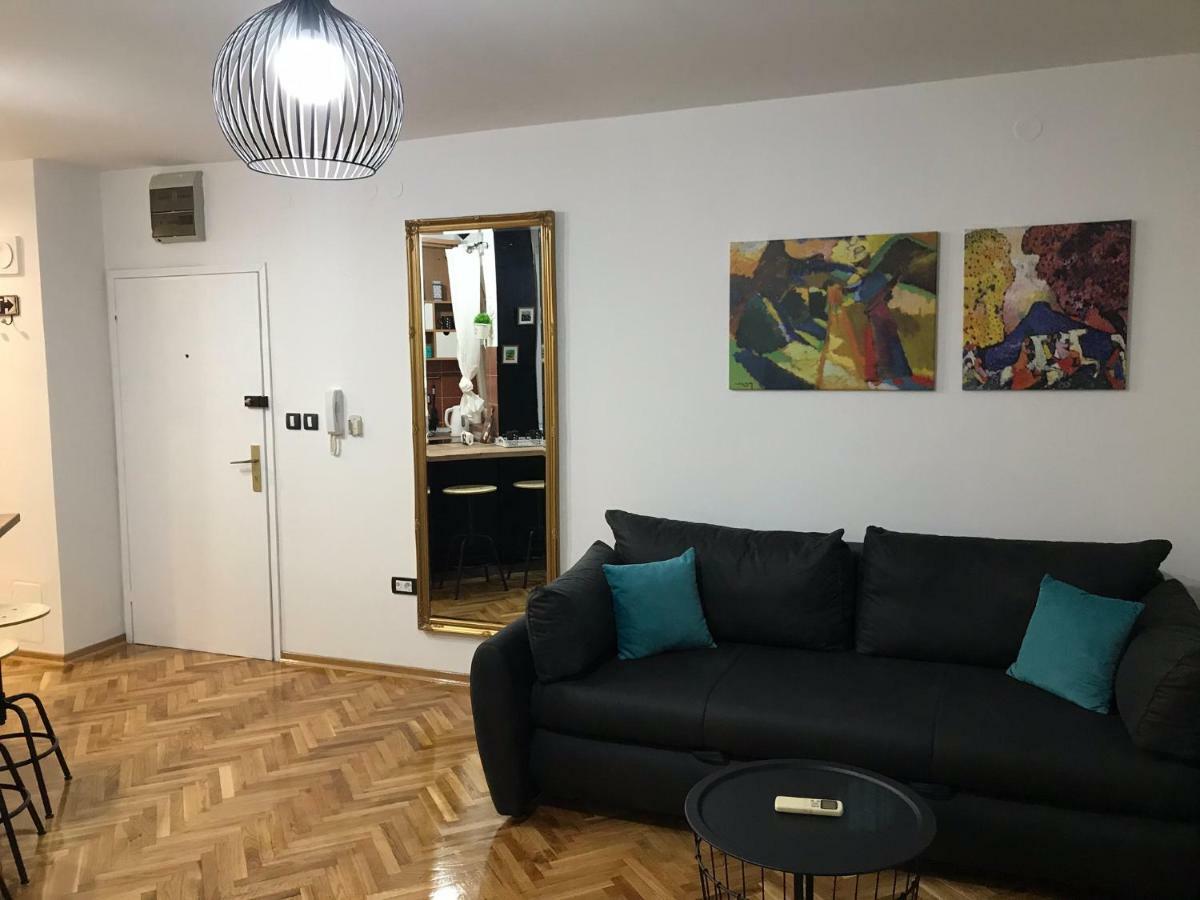 Apartment Sfera Novi Sad Buitenkant foto